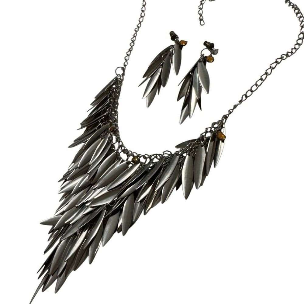 Vintage Gunmetal Leaf Fringe Statement Bib Necklace & Earrings Set Boho Y2K